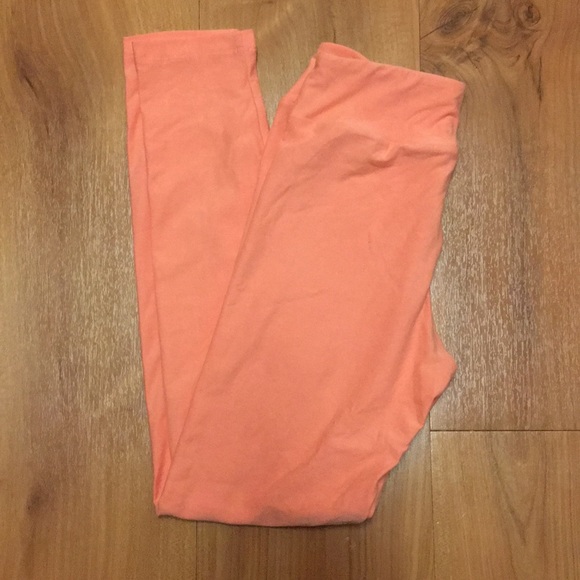 LuLaRoe Outfit - Picture 3 of 4